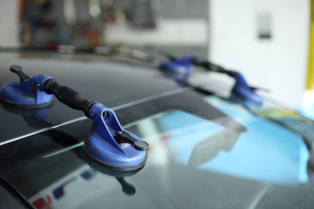 Windshield Repair and Windshield Replacement Near Me, Covina Top Rated Auto Glass Services with Same Day Service
